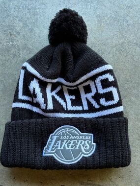 Vintage Y2K Los Angeles Lakers Beanie Knit Cap